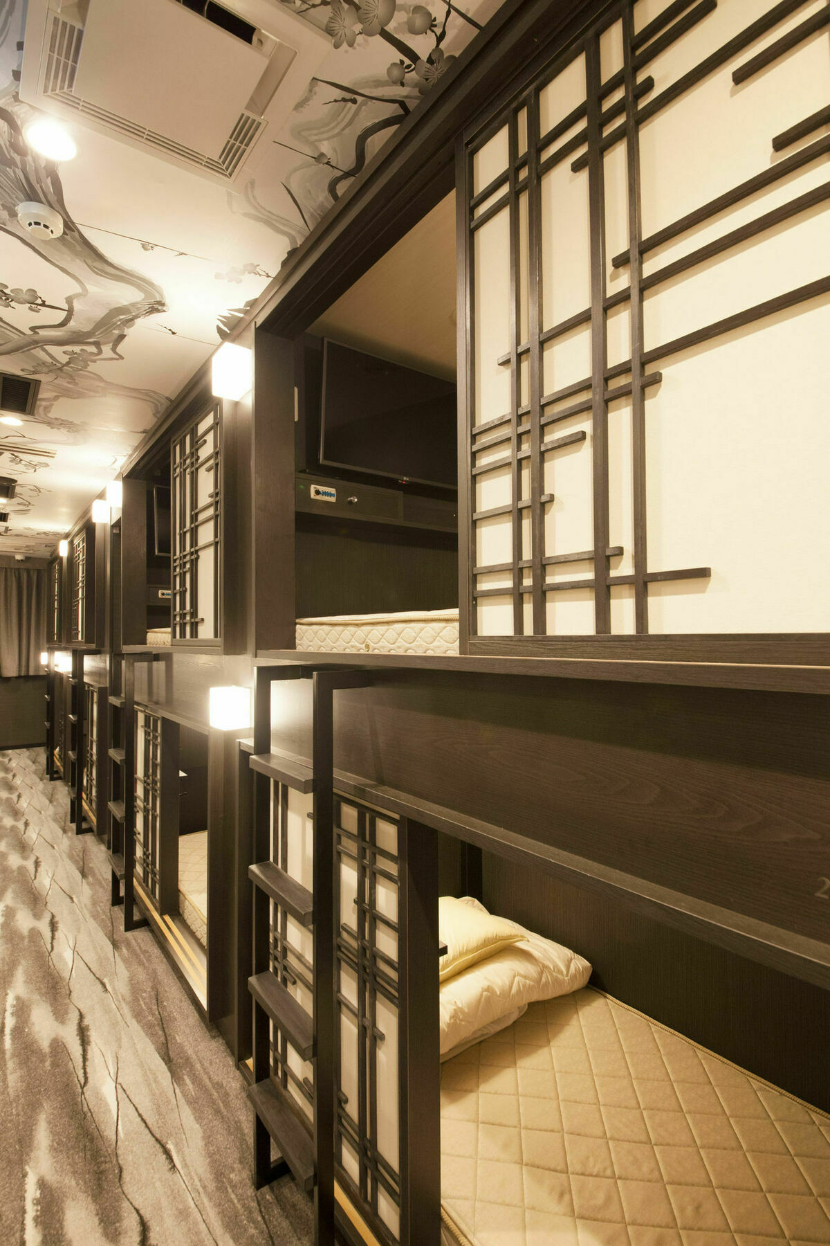 Centurion Hotel Residential Cabin Tower Tokyo Exterior photo